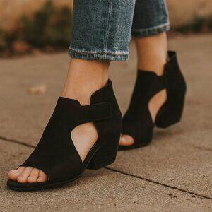 Eileen Fisher Iris Black Suede Cut Out Wedge Heels Sz 7